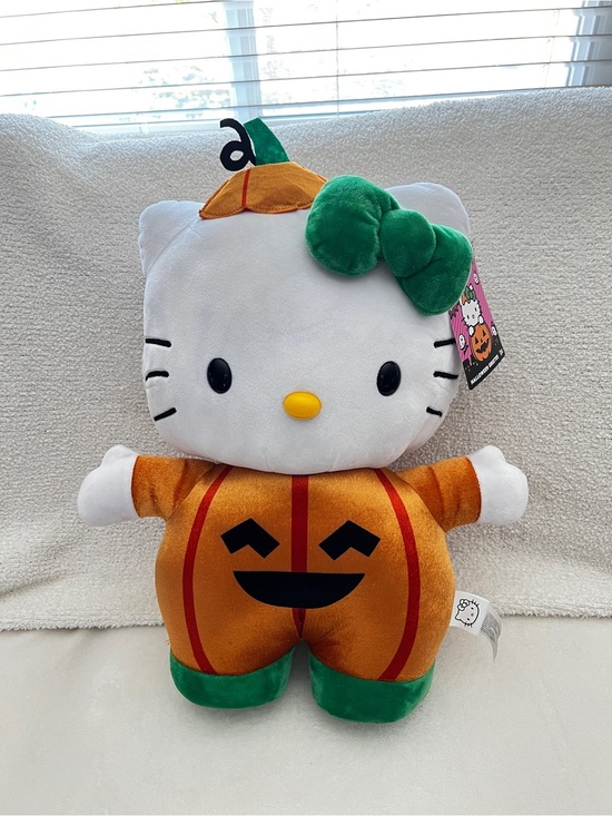Hello Kitty Other - Hello Kitty Halloween Pumpkin Greeter plush 18” age 3+ Boo stuffed animal